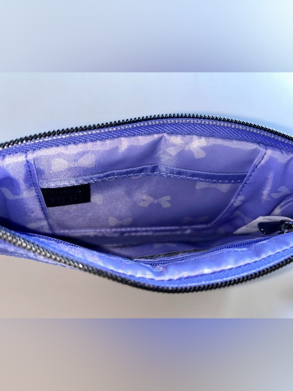 Lug Super Metro Wristlet Pouch Purple Berry - Picture 4 of 6